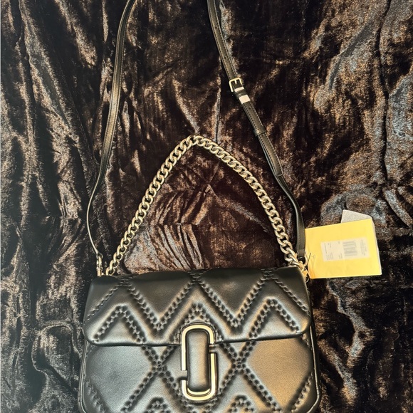 MARC JACOBS | THE
QUILTED LEATHER J MARC SHOULDER BAG - Picture 3 of 11